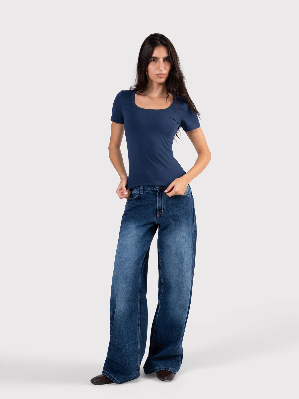 U-SHAPED SHORT SLEEVE NAVY