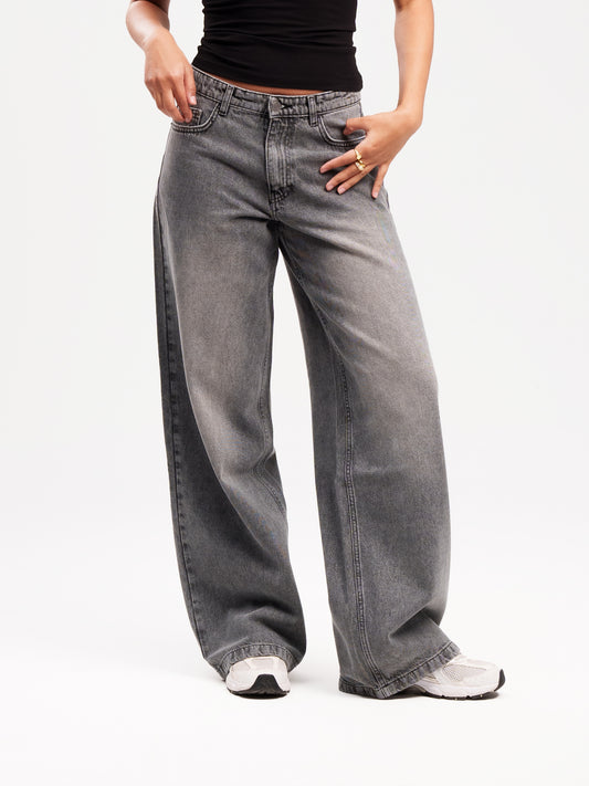 LIGHT GREY BAGGY JEANS