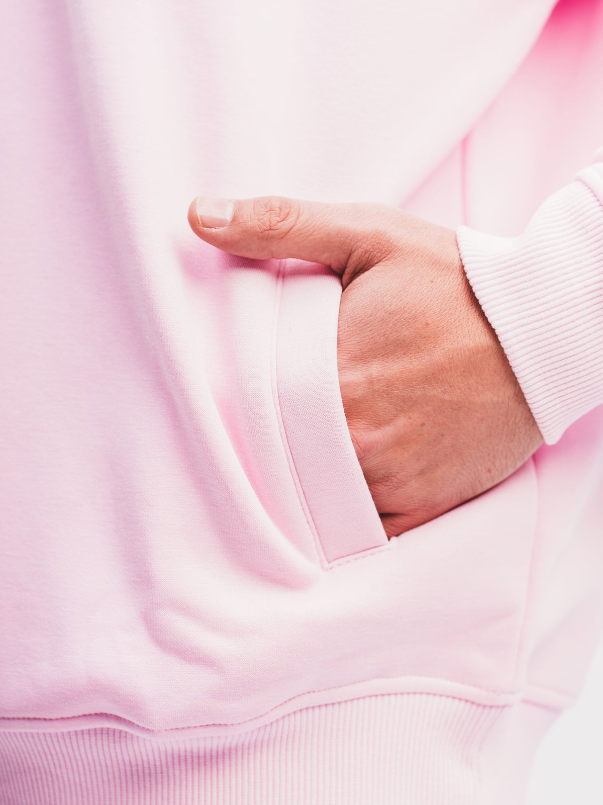 QUARTER ZIP