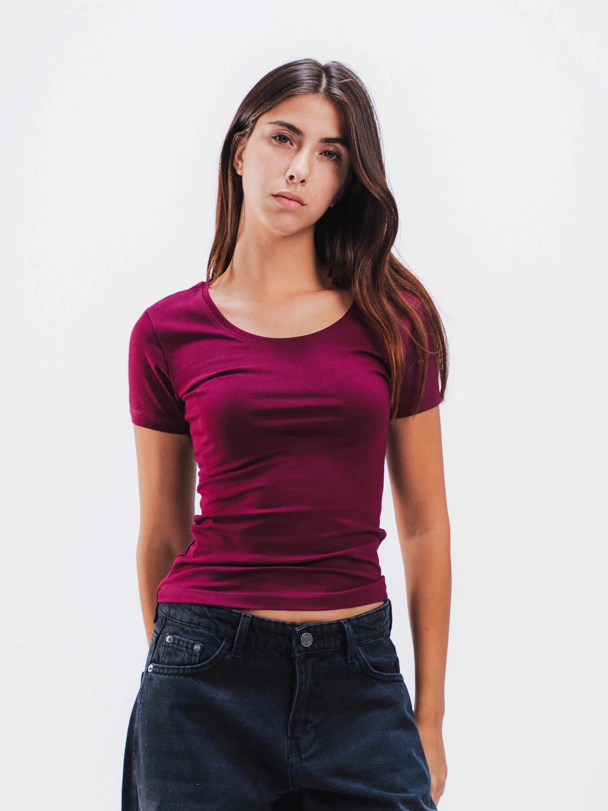 BURGUNDY U-SHAPED SHORT SLEEVE