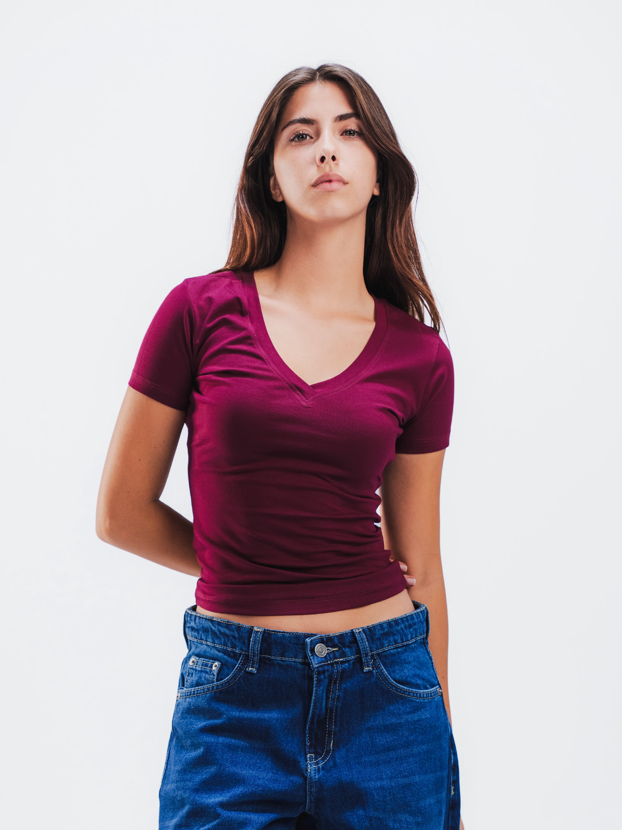 BURGUNDY V-NECK SHORT SLEEVE TOP
