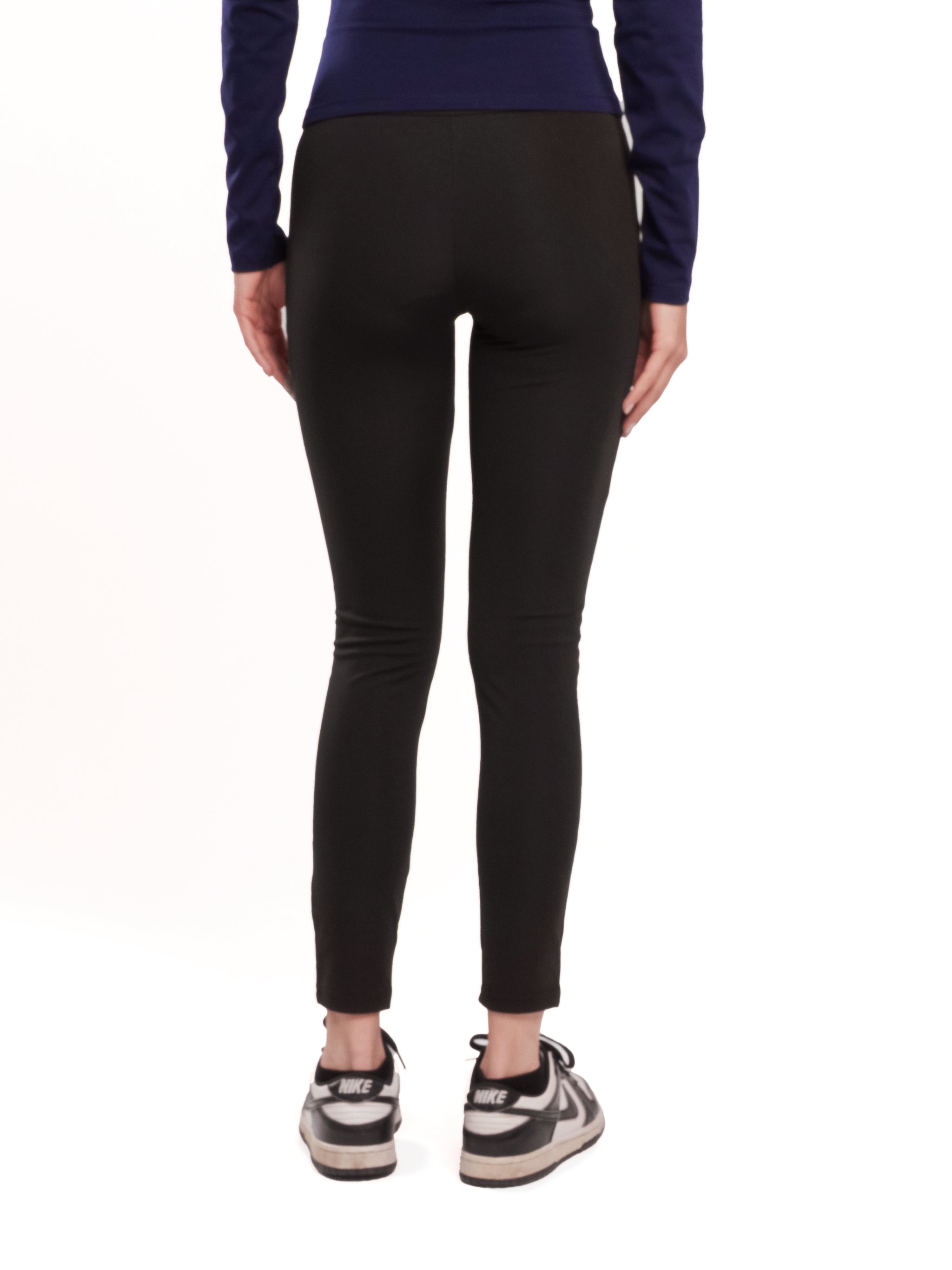 BLACK LEGGINGS